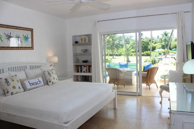 Glitter Bay Hotel Porters Екстериор снимка
